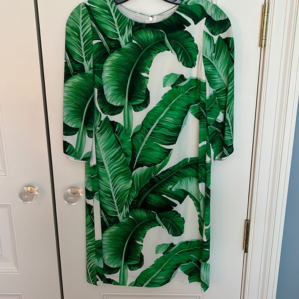 classic banana leaf print shift dress